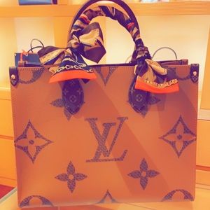 Meet your Posher, Alexandra